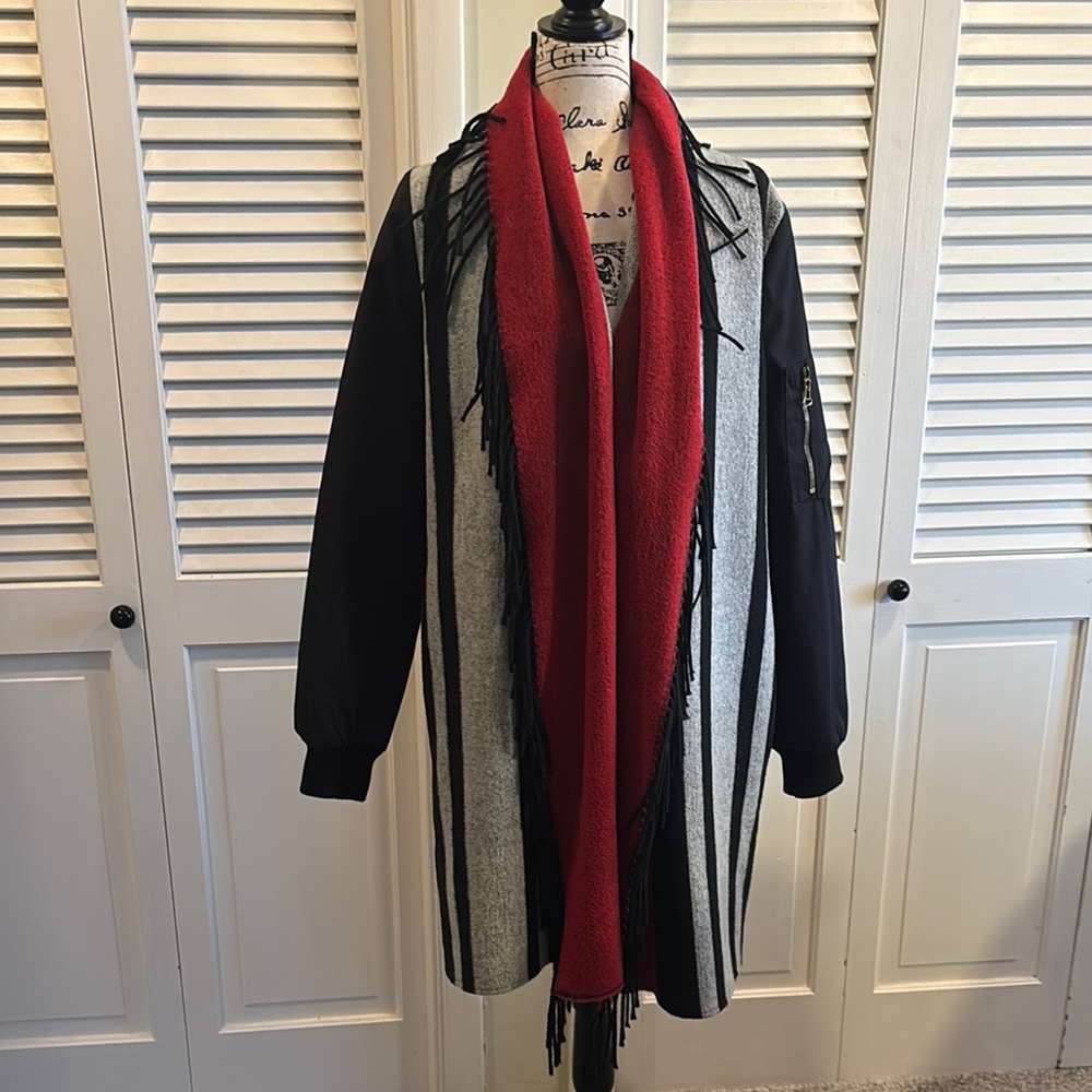 Blanket coat with bomber sleeves